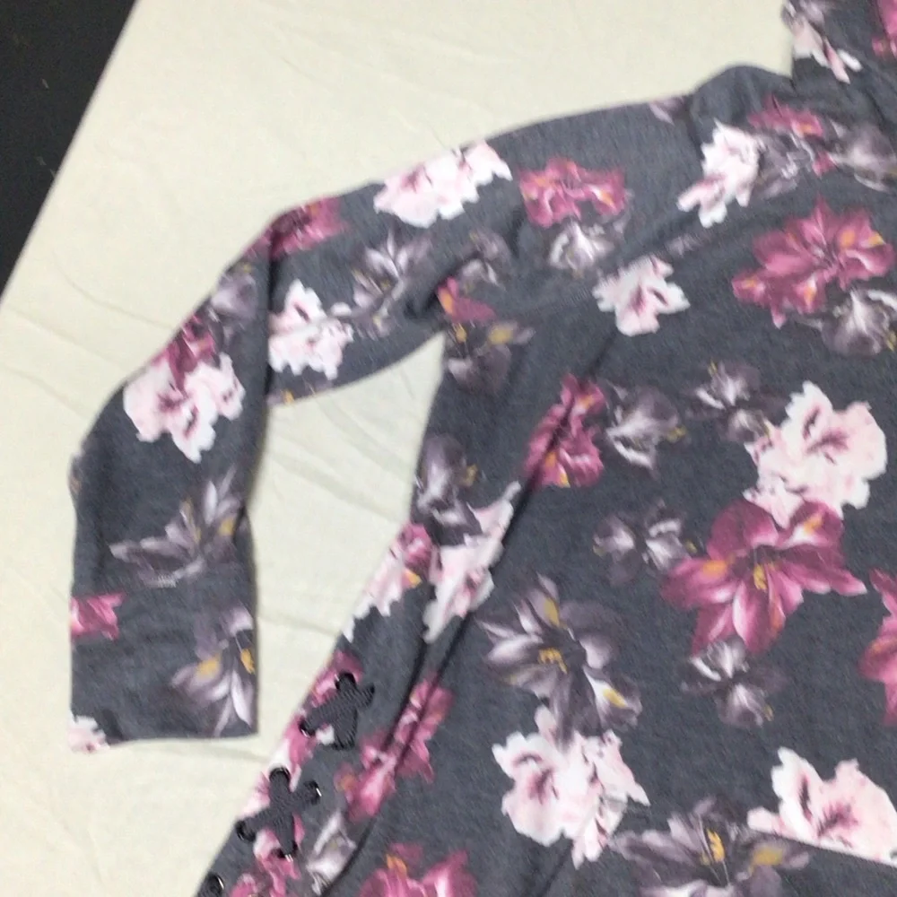 Floral Print Hooded Sweatshirt - Gray & Pink - Picture 6 of 10